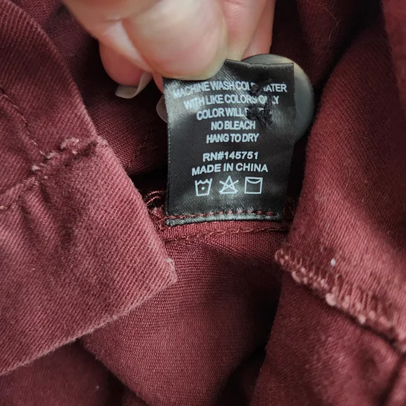 Peach Love California Southwestern Blouse Top Women's S Burgundy Red Pockets - Picture 4 of 7